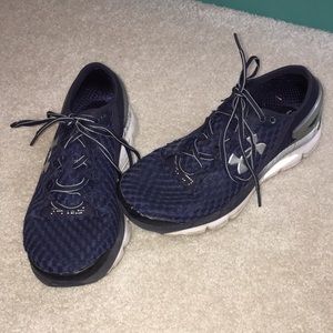 Men’s Under Armor Run long speed form shoes